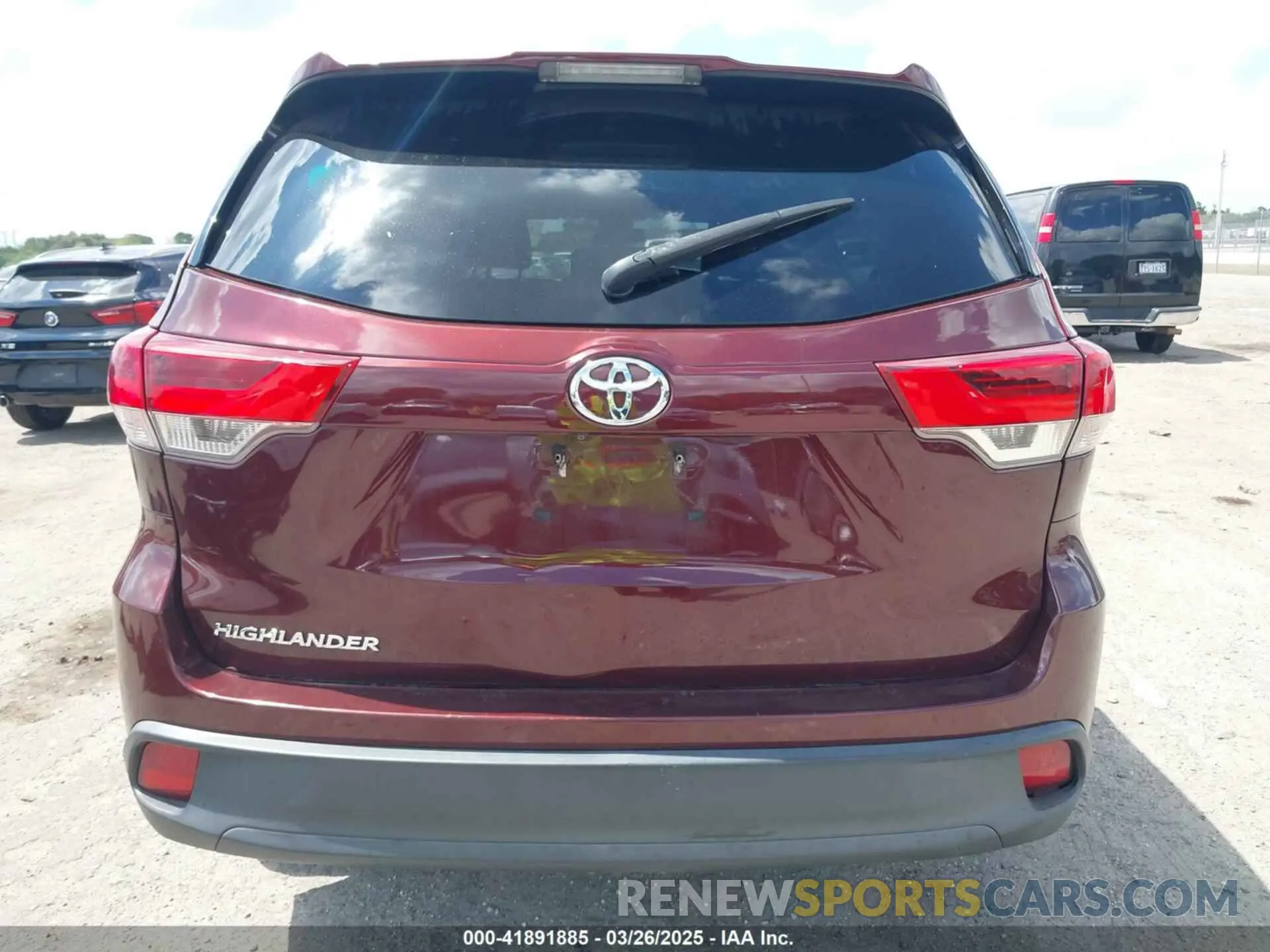 16 fotografías del automóvil dañado 5TDZARFH5KS054593 TOYOTA HIGHLANDER 2019