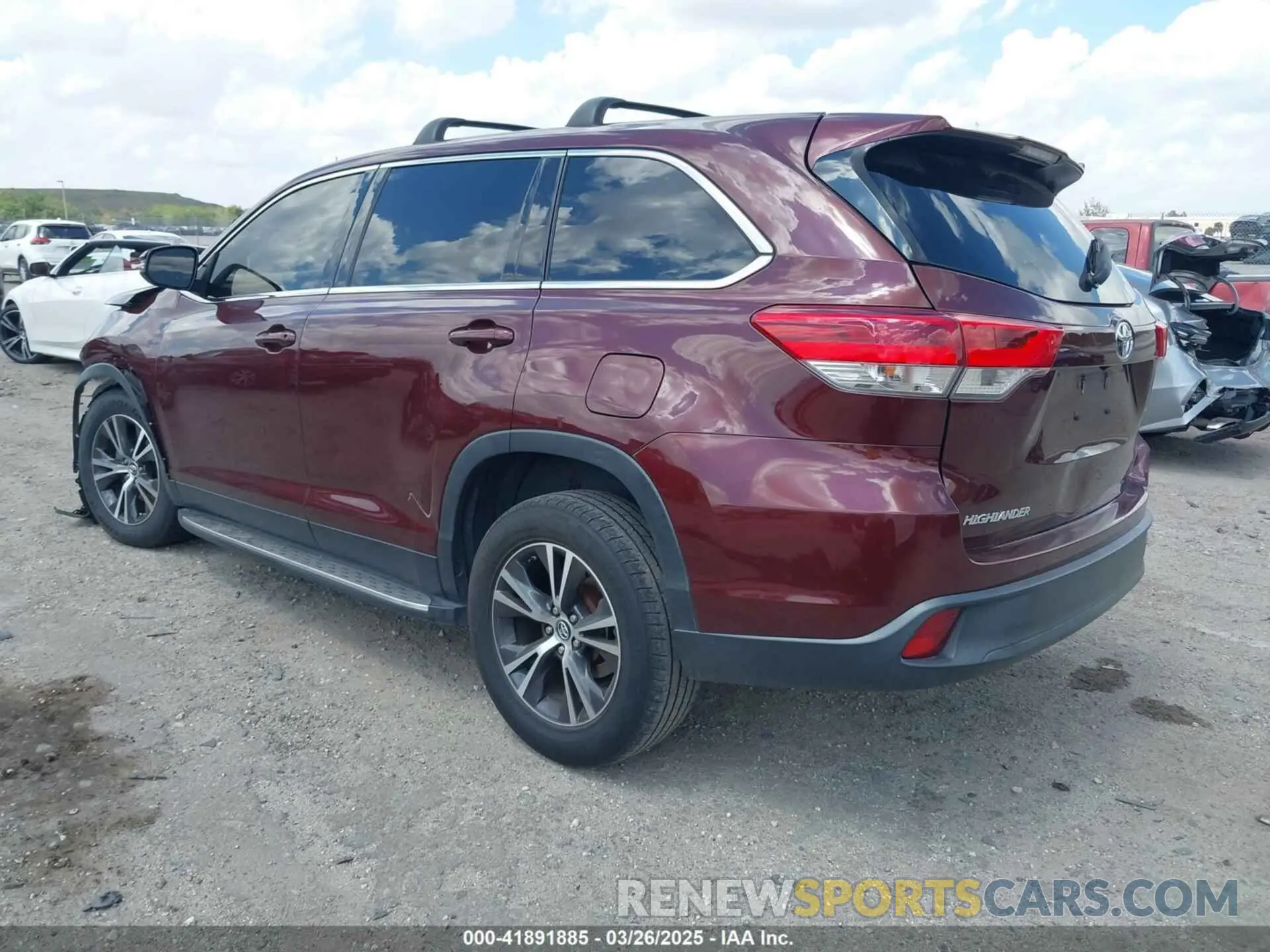 3 fotografías del automóvil dañado 5TDZARFH5KS054593 TOYOTA HIGHLANDER 2019