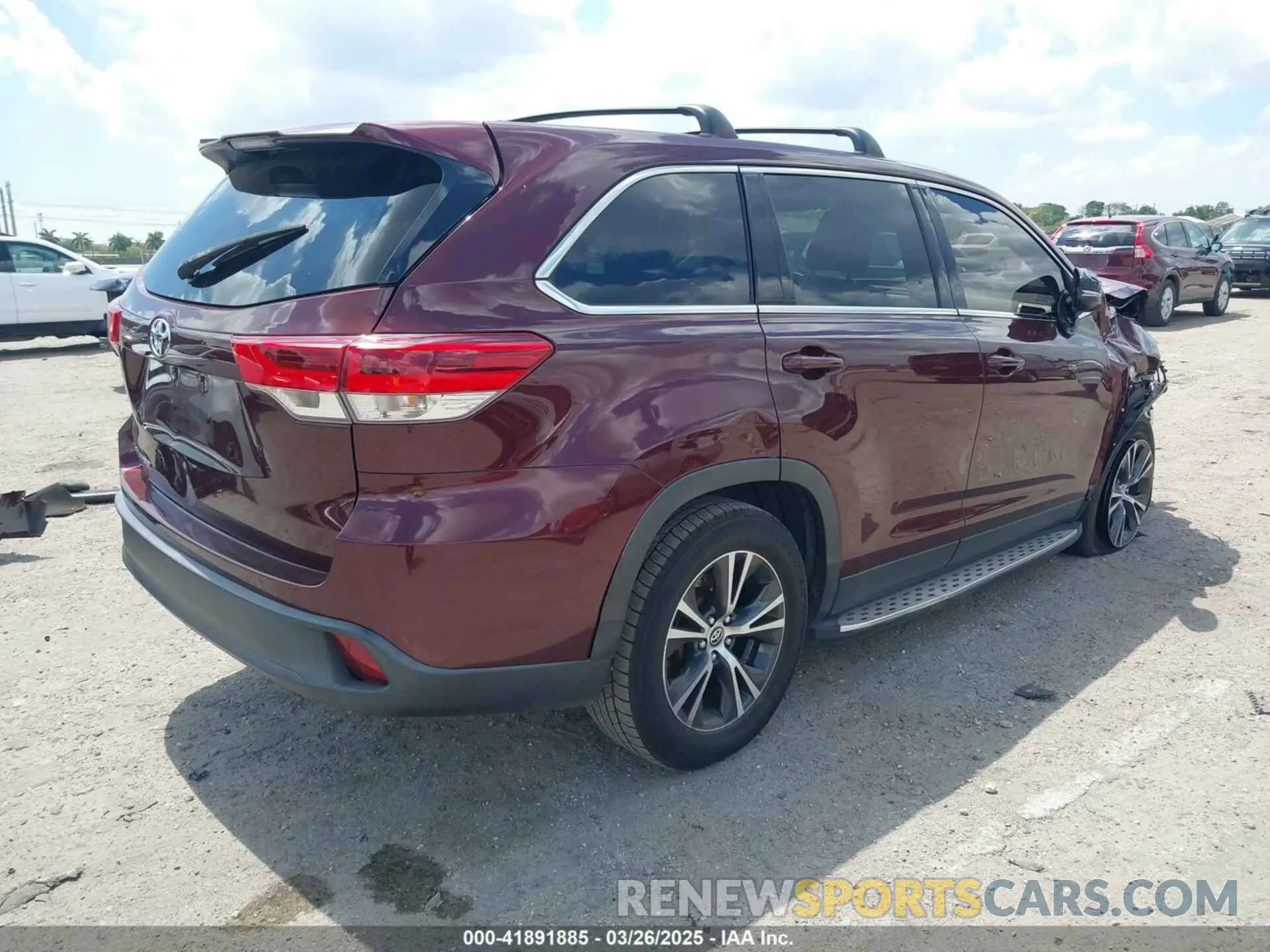 4 fotografías del automóvil dañado 5TDZARFH5KS054593 TOYOTA HIGHLANDER 2019