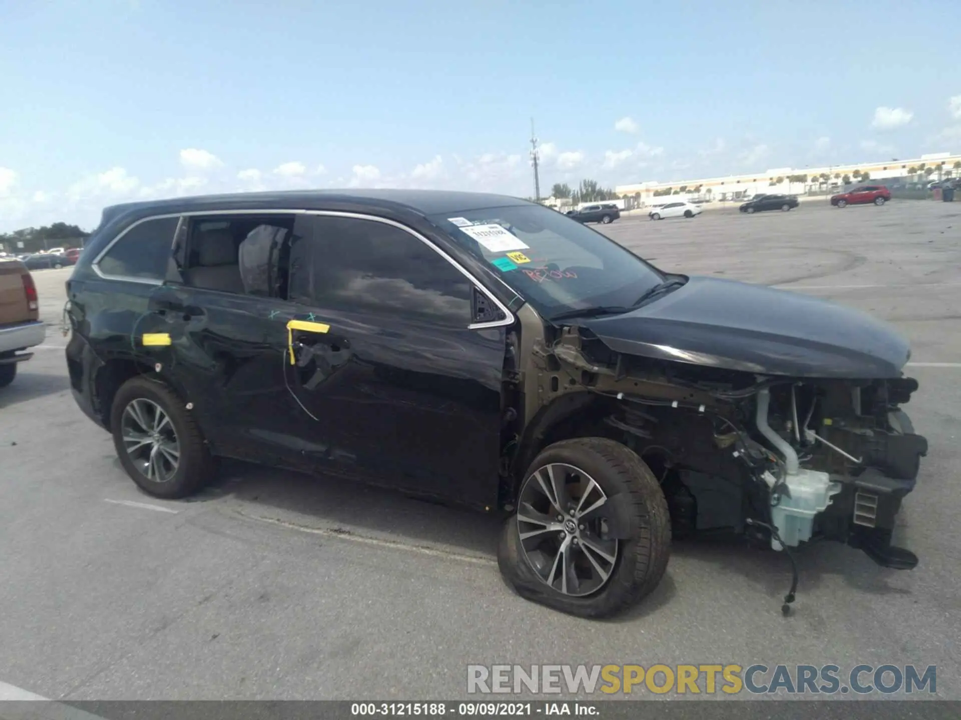 6 fotografías del automóvil dañado 5TDZARFH5KS056005 TOYOTA HIGHLANDER 2019