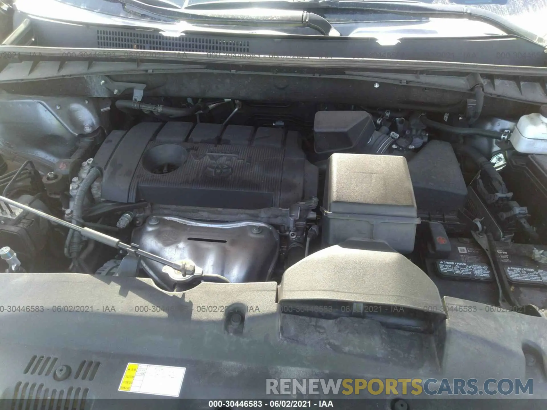 10 fotografías del automóvil dañado 5TDZARFH5KS059342 TOYOTA HIGHLANDER 2019