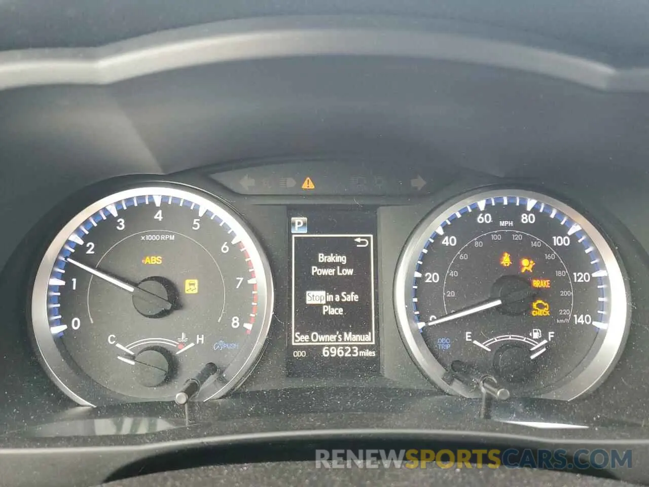 9 fotografías del automóvil dañado 5TDZARFH5KS061219 TOYOTA HIGHLANDER 2019