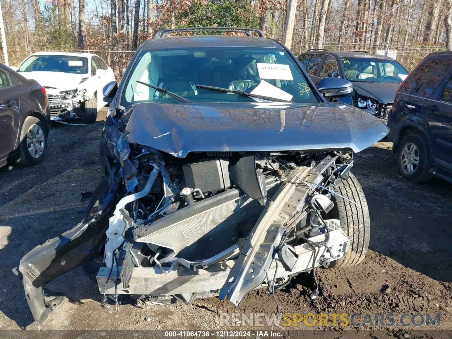 12 fotografías del automóvil dañado 5TDZARFH6KS042758 TOYOTA HIGHLANDER 2019