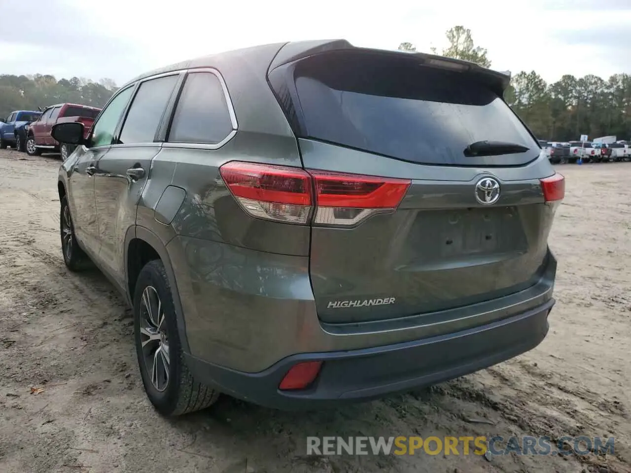 3 fotografías del automóvil dañado 5TDZARFH6KS047880 TOYOTA HIGHLANDER 2019
