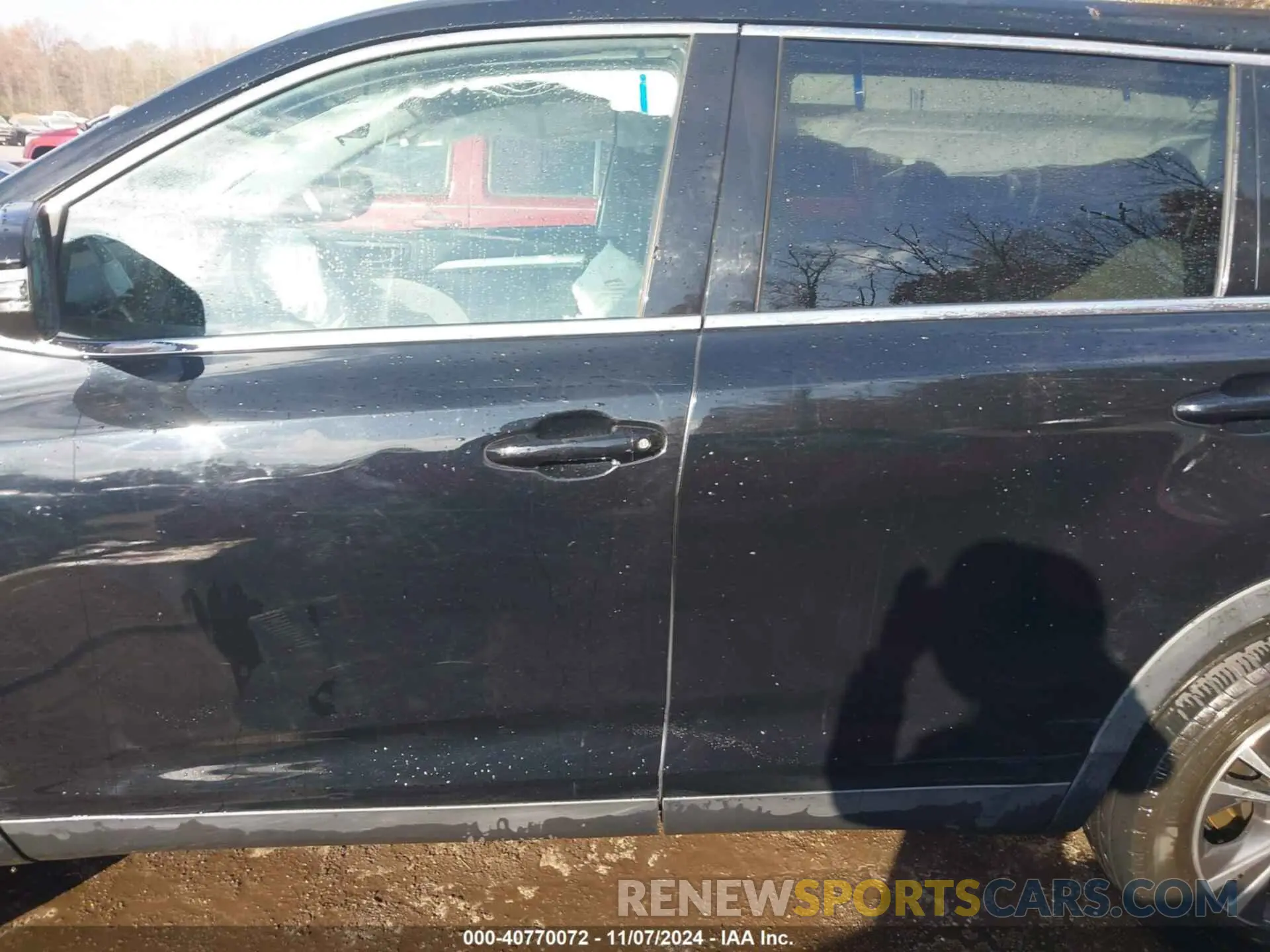 14 fotografías del automóvil dañado 5TDZARFH6KS057017 TOYOTA HIGHLANDER 2019