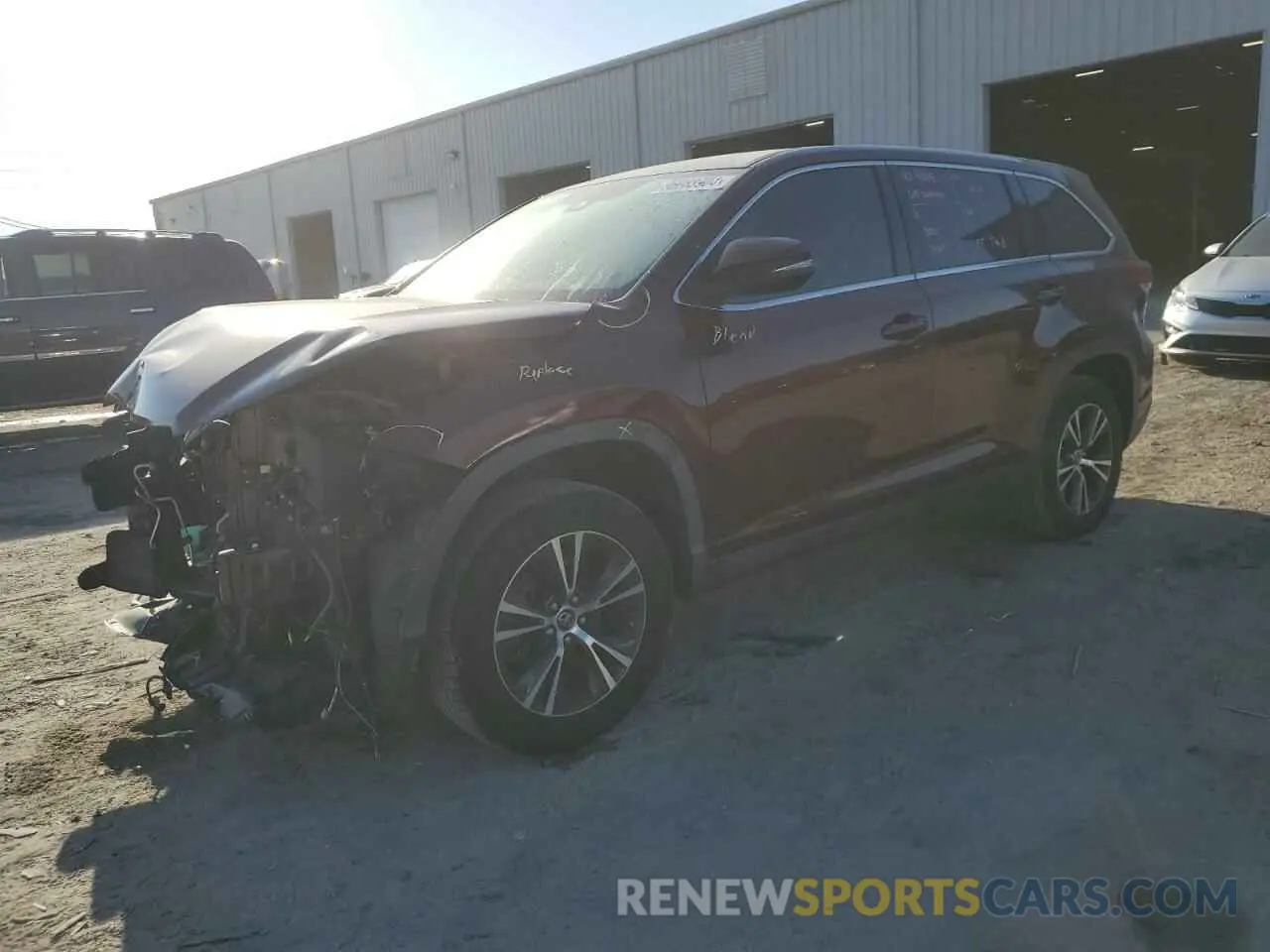 1 fotografías del automóvil dañado 5TDZARFH7KS042302 TOYOTA HIGHLANDER 2019