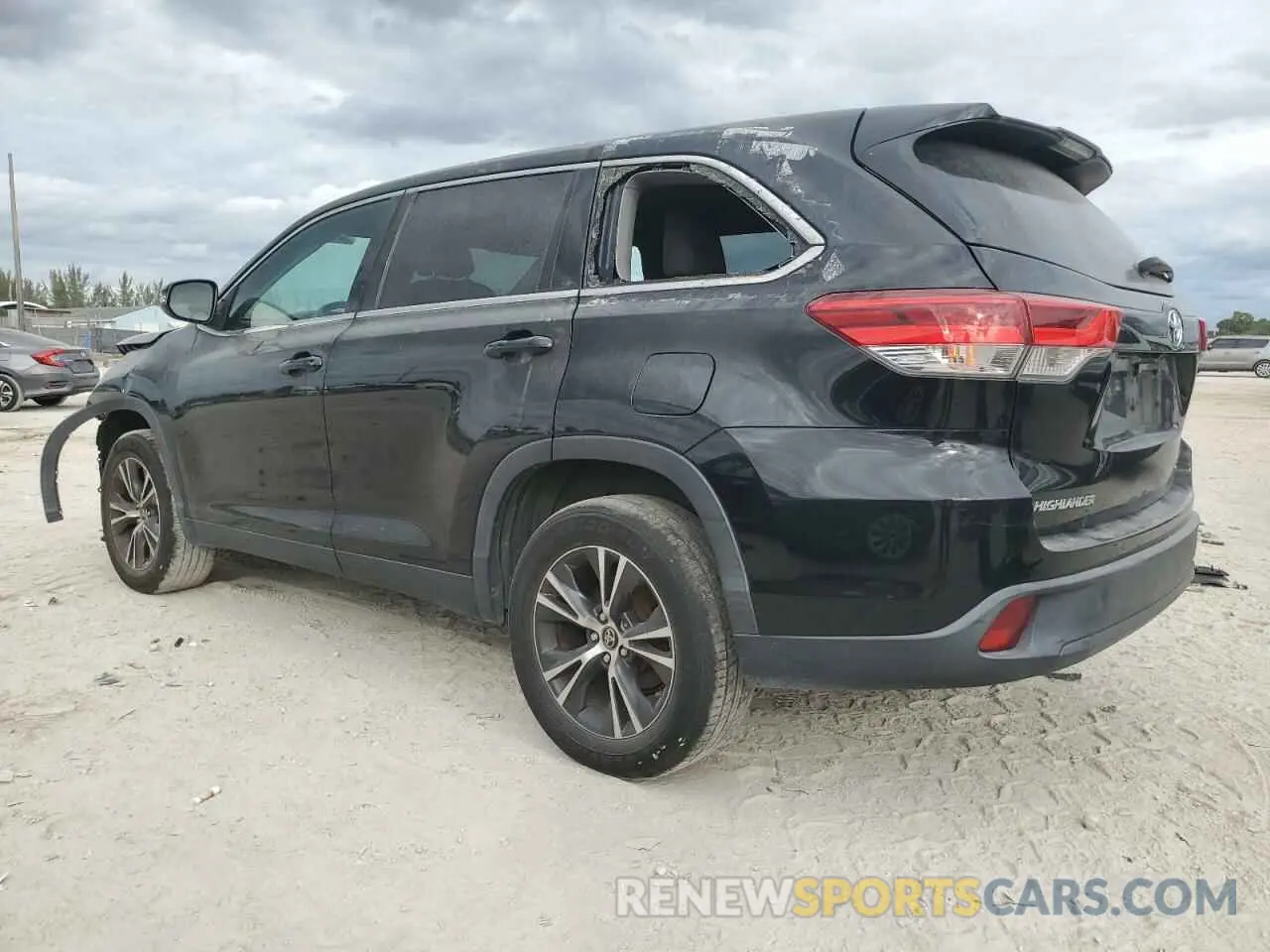 2 fotografías del automóvil dañado 5TDZARFH7KS049699 TOYOTA HIGHLANDER 2019