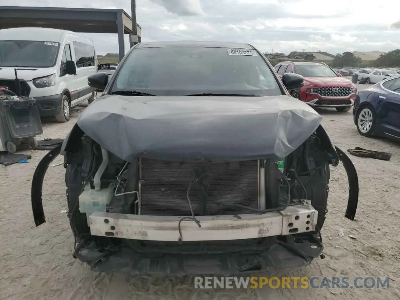 5 fotografías del automóvil dañado 5TDZARFH7KS049699 TOYOTA HIGHLANDER 2019