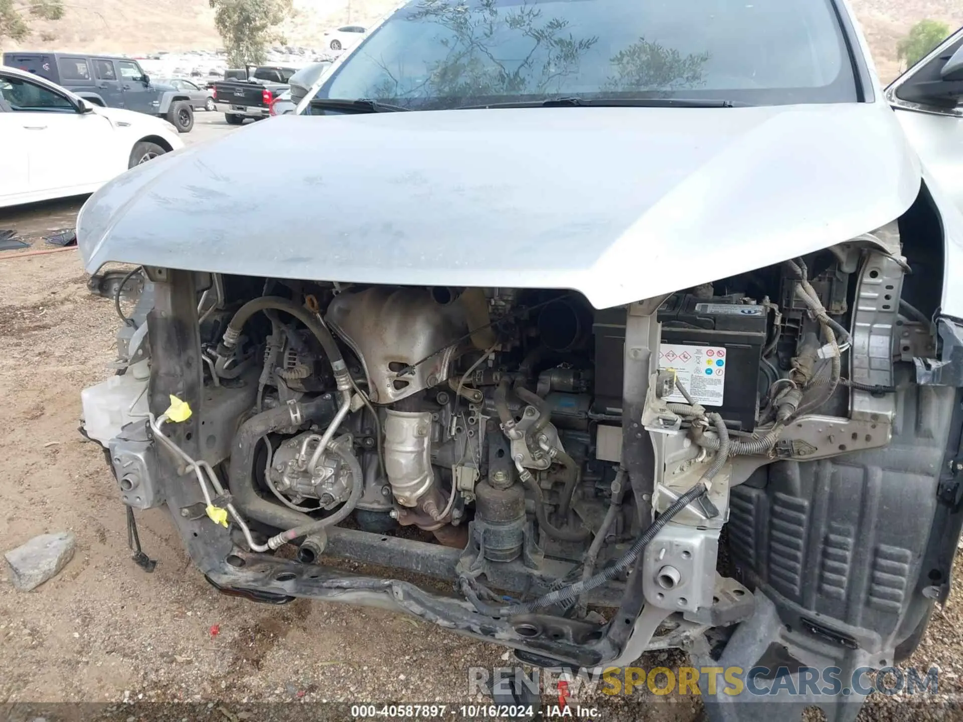 6 fotografías del automóvil dañado 5TDZARFH8KS043488 TOYOTA HIGHLANDER 2019