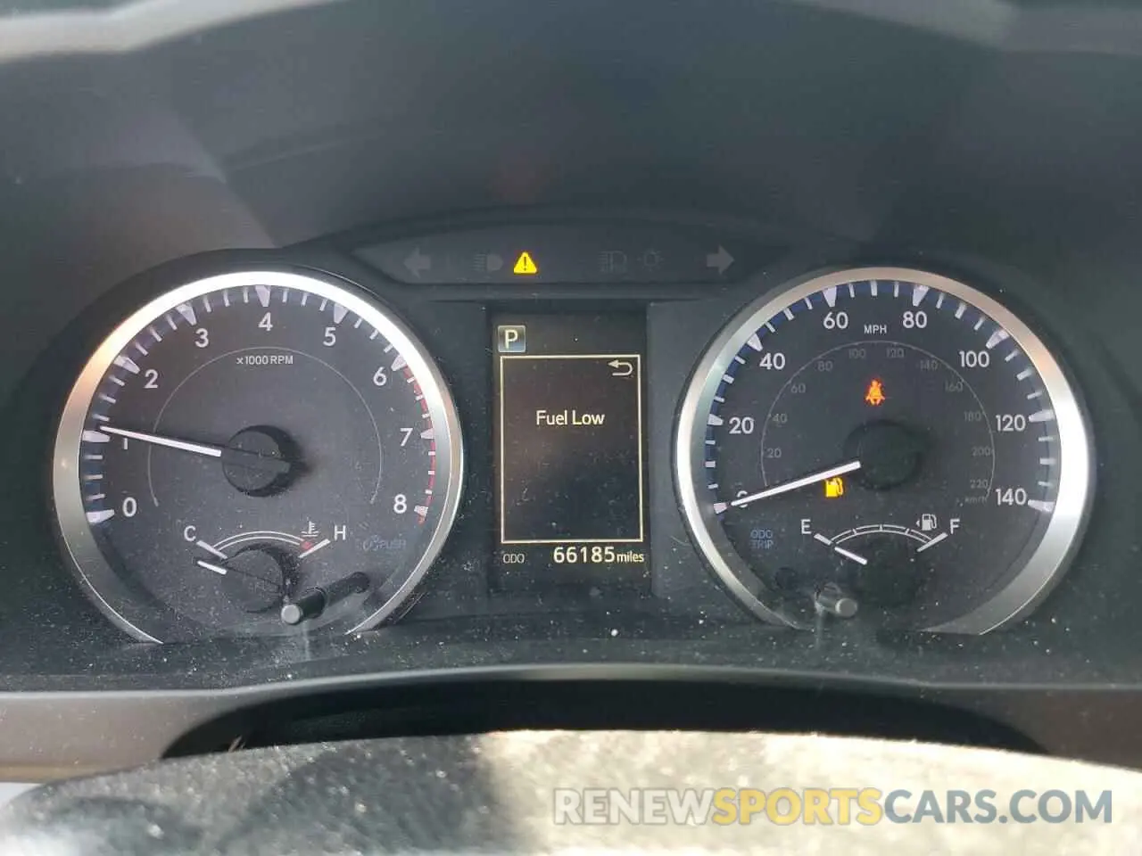 9 fotografías del automóvil dañado 5TDZARFH8KS061246 TOYOTA HIGHLANDER 2019