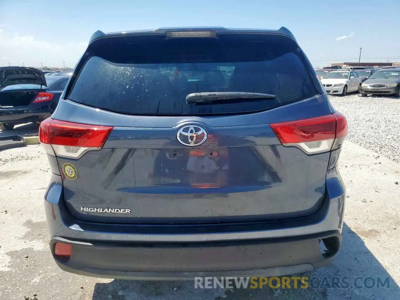 6 fotografías del automóvil dañado 5TDZZRFH0KS324788 TOYOTA HIGHLANDER 2019
