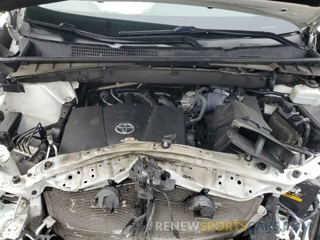 12 fotografías del automóvil dañado 5TDZZRFH0KS328307 TOYOTA HIGHLANDER 2019