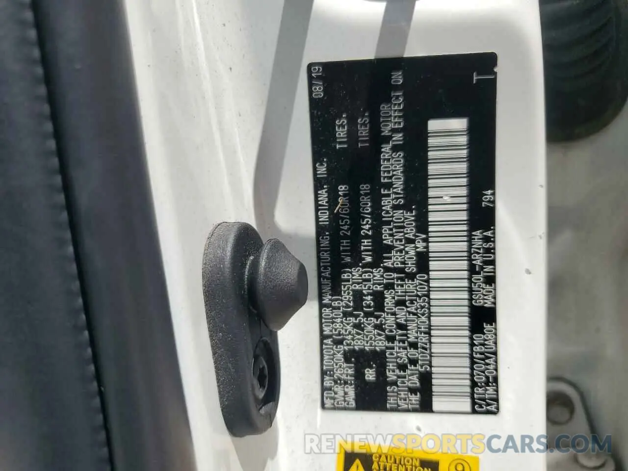 13 fotografías del automóvil dañado 5TDZZRFH0KS351070 TOYOTA HIGHLANDER 2019