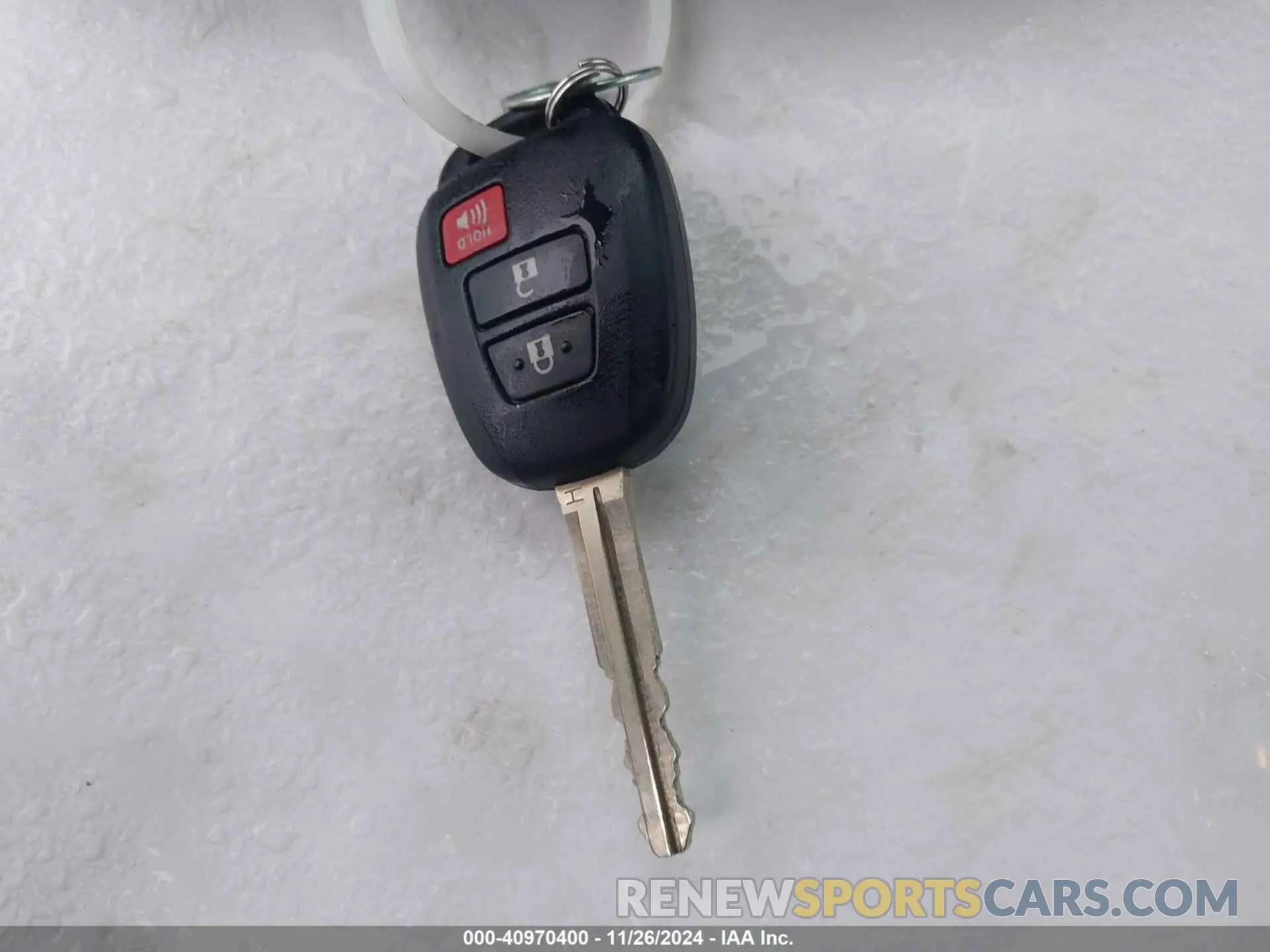 11 fotografías del automóvil dañado 5TDZZRFH0KS361985 TOYOTA HIGHLANDER 2019