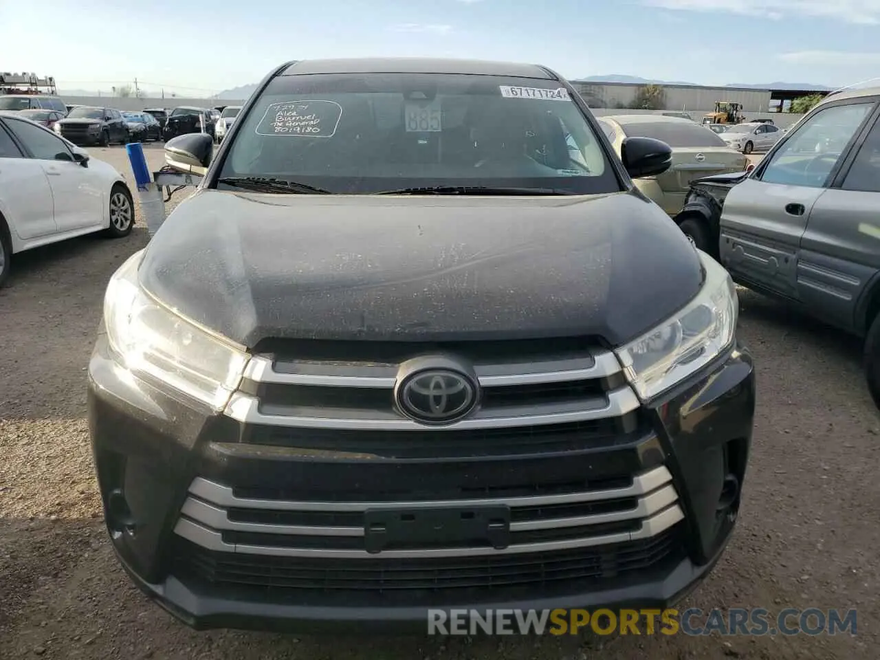 5 fotografías del automóvil dañado 5TDZZRFH1KS291963 TOYOTA HIGHLANDER 2019