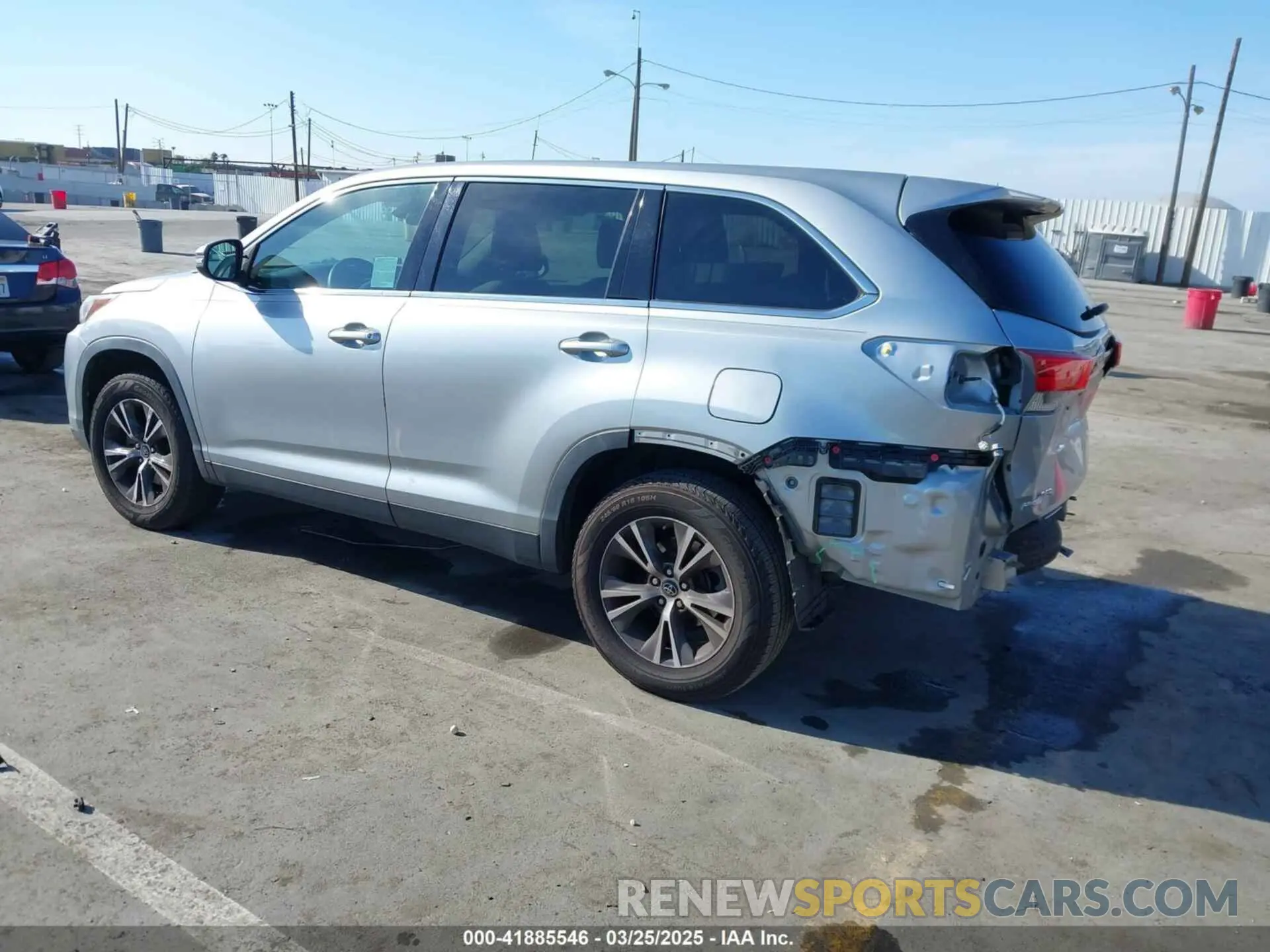 3 fotografías del automóvil dañado 5TDZZRFH1KS347352 TOYOTA HIGHLANDER 2019