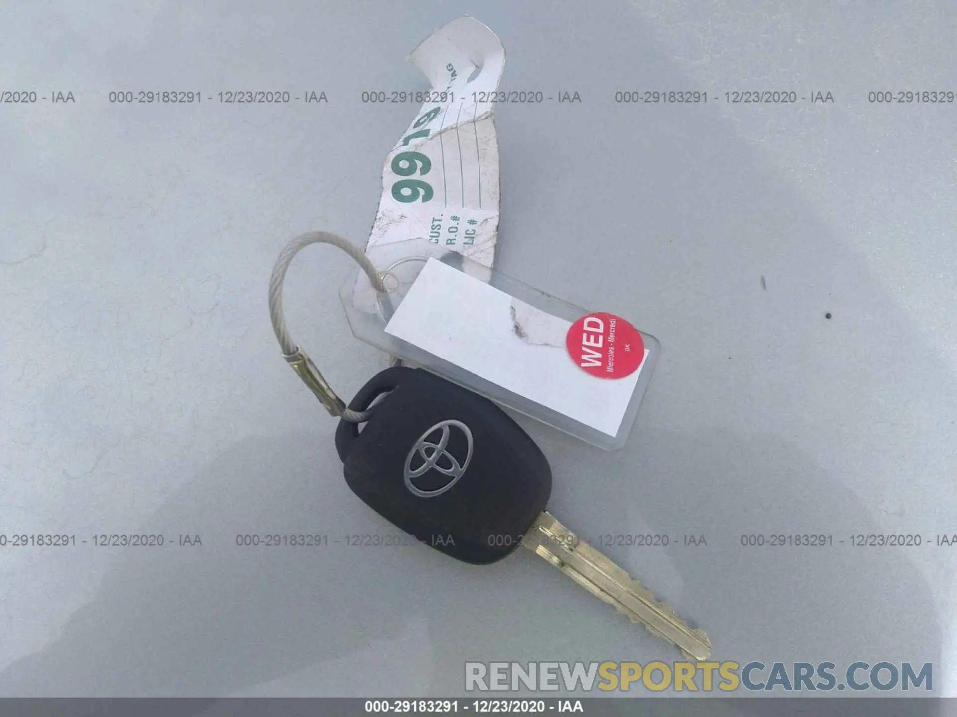 11 fotografías del automóvil dañado 5TDZZRFH2KS313629 TOYOTA HIGHLANDER 2019