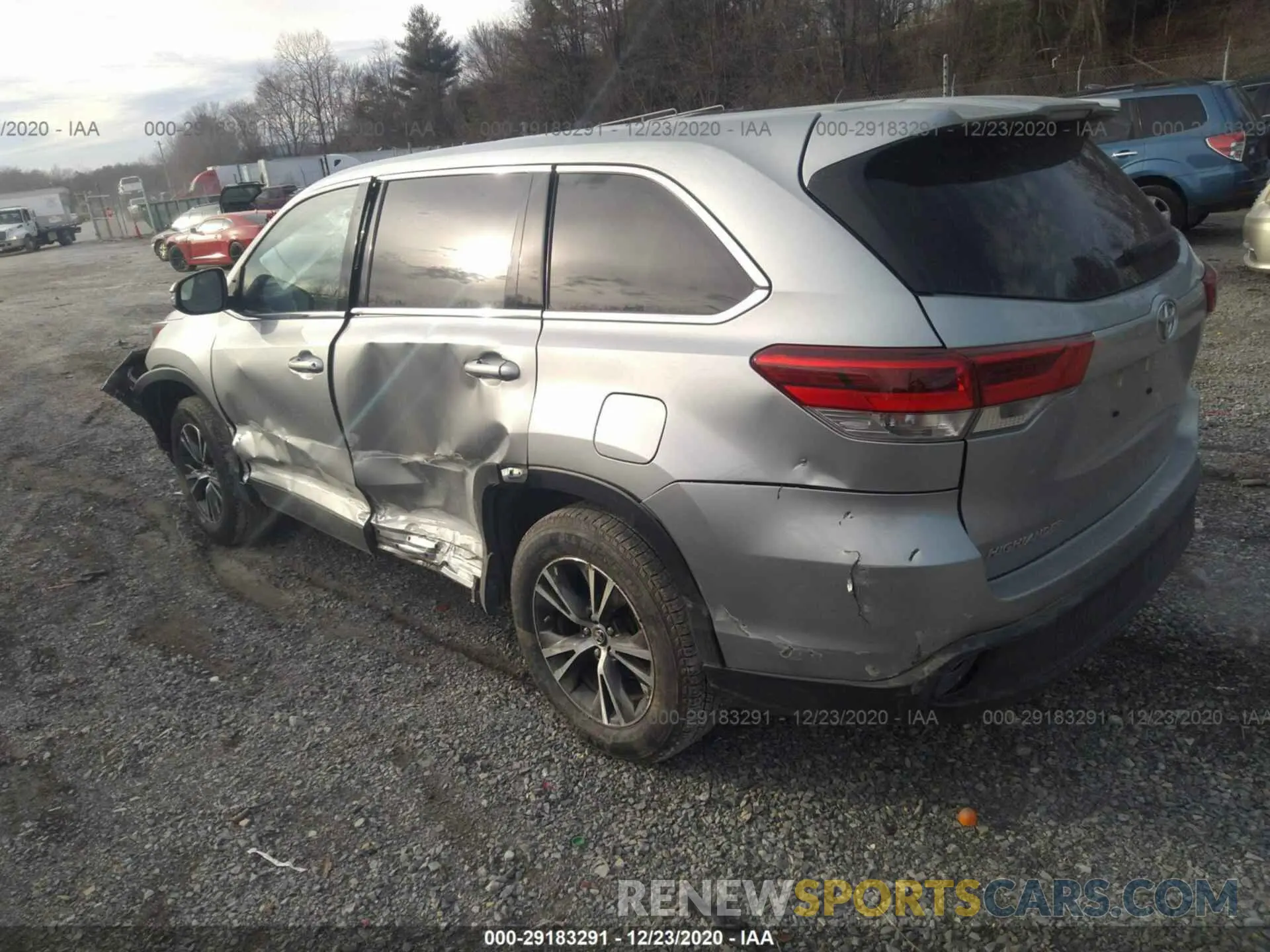 3 fotografías del automóvil dañado 5TDZZRFH2KS313629 TOYOTA HIGHLANDER 2019