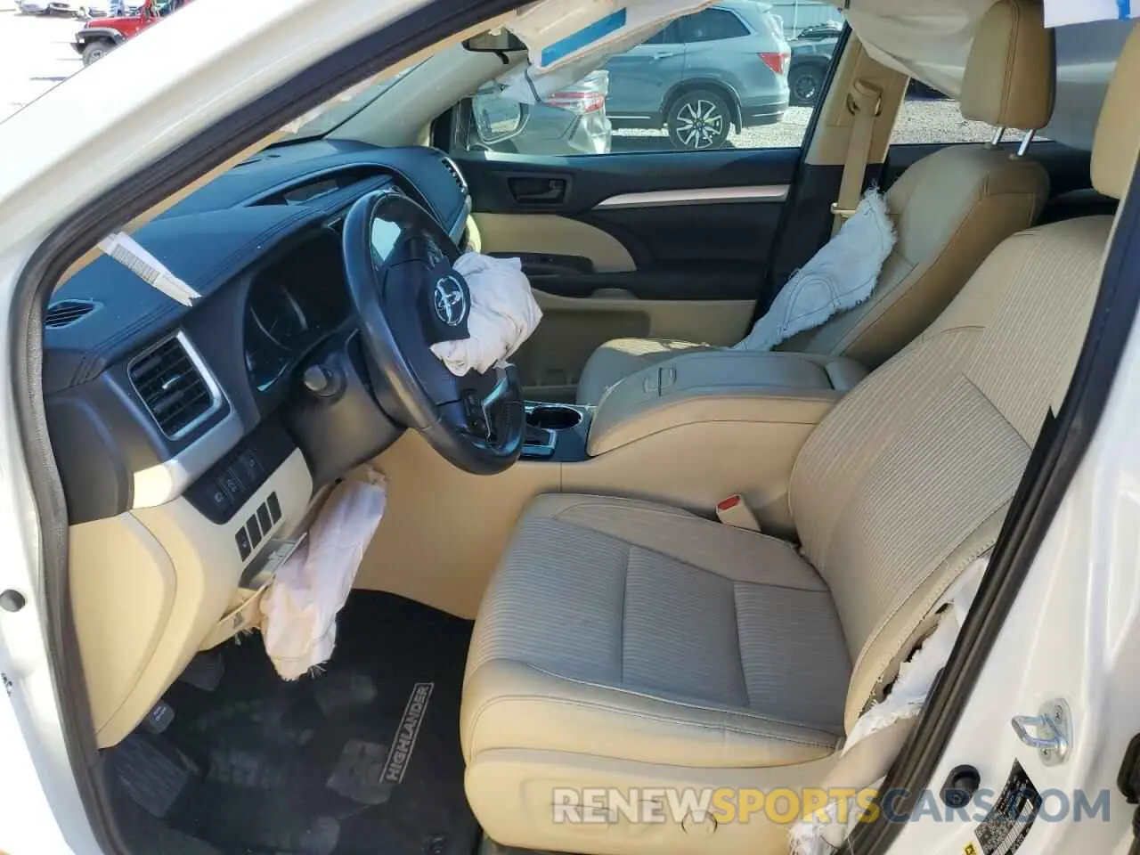 7 fotografías del automóvil dañado 5TDZZRFH2KS327241 TOYOTA HIGHLANDER 2019