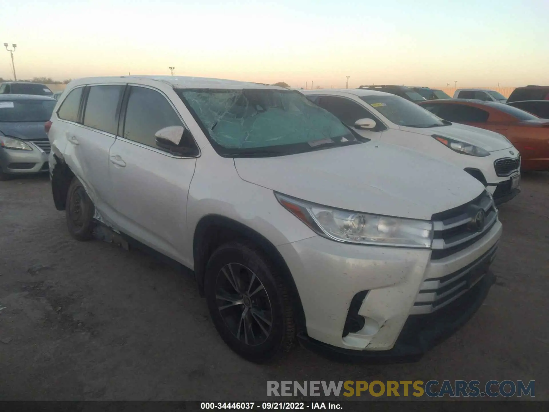 1 fotografías del automóvil dañado 5TDZZRFH2KS330219 TOYOTA HIGHLANDER 2019