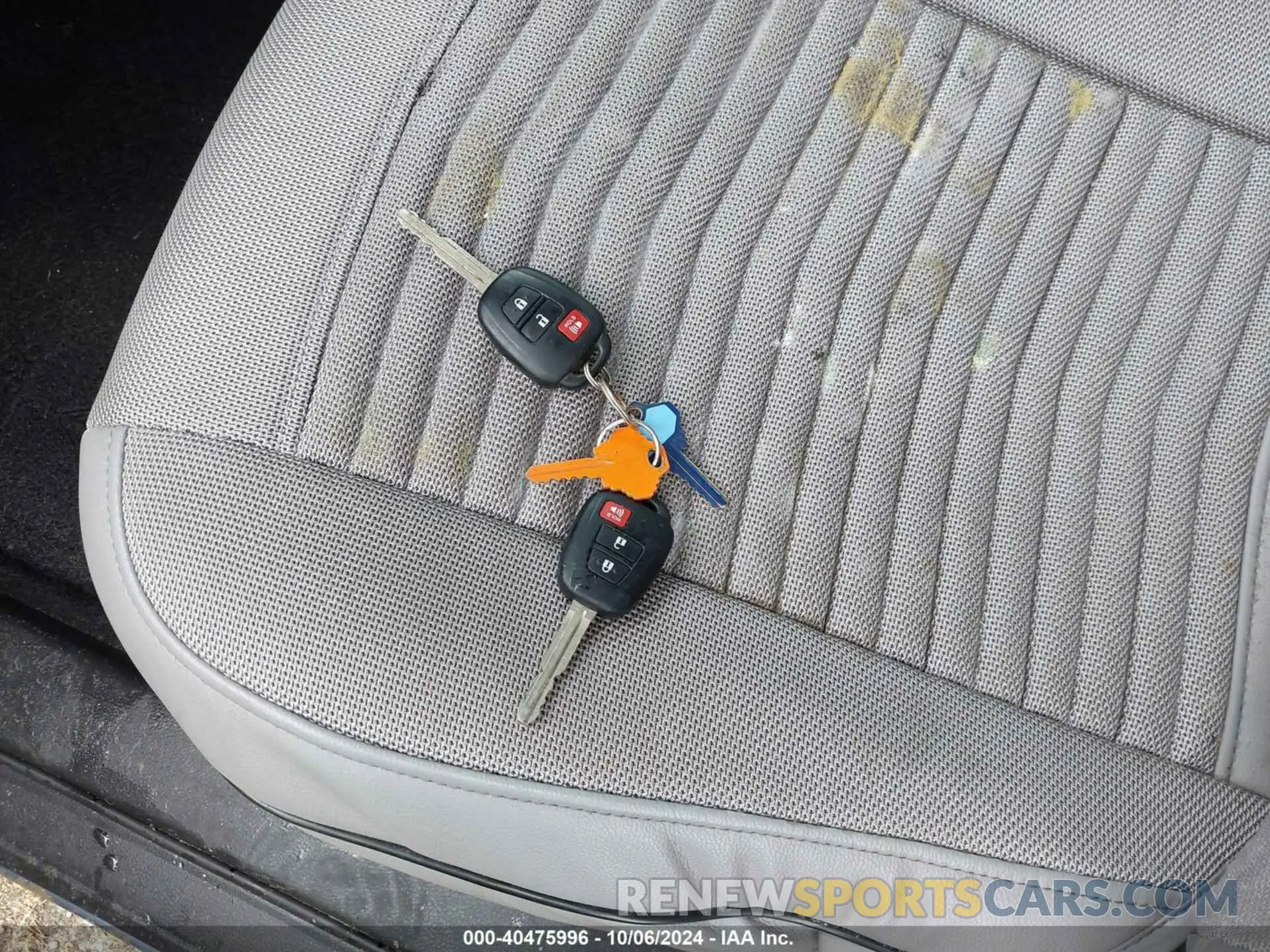 11 fotografías del automóvil dañado 5TDZZRFH3KS351208 TOYOTA HIGHLANDER 2019