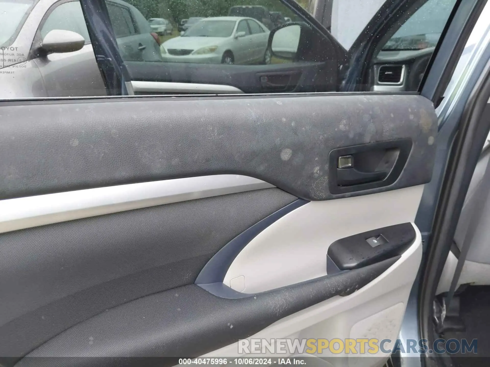 6 fotografías del automóvil dañado 5TDZZRFH3KS351208 TOYOTA HIGHLANDER 2019