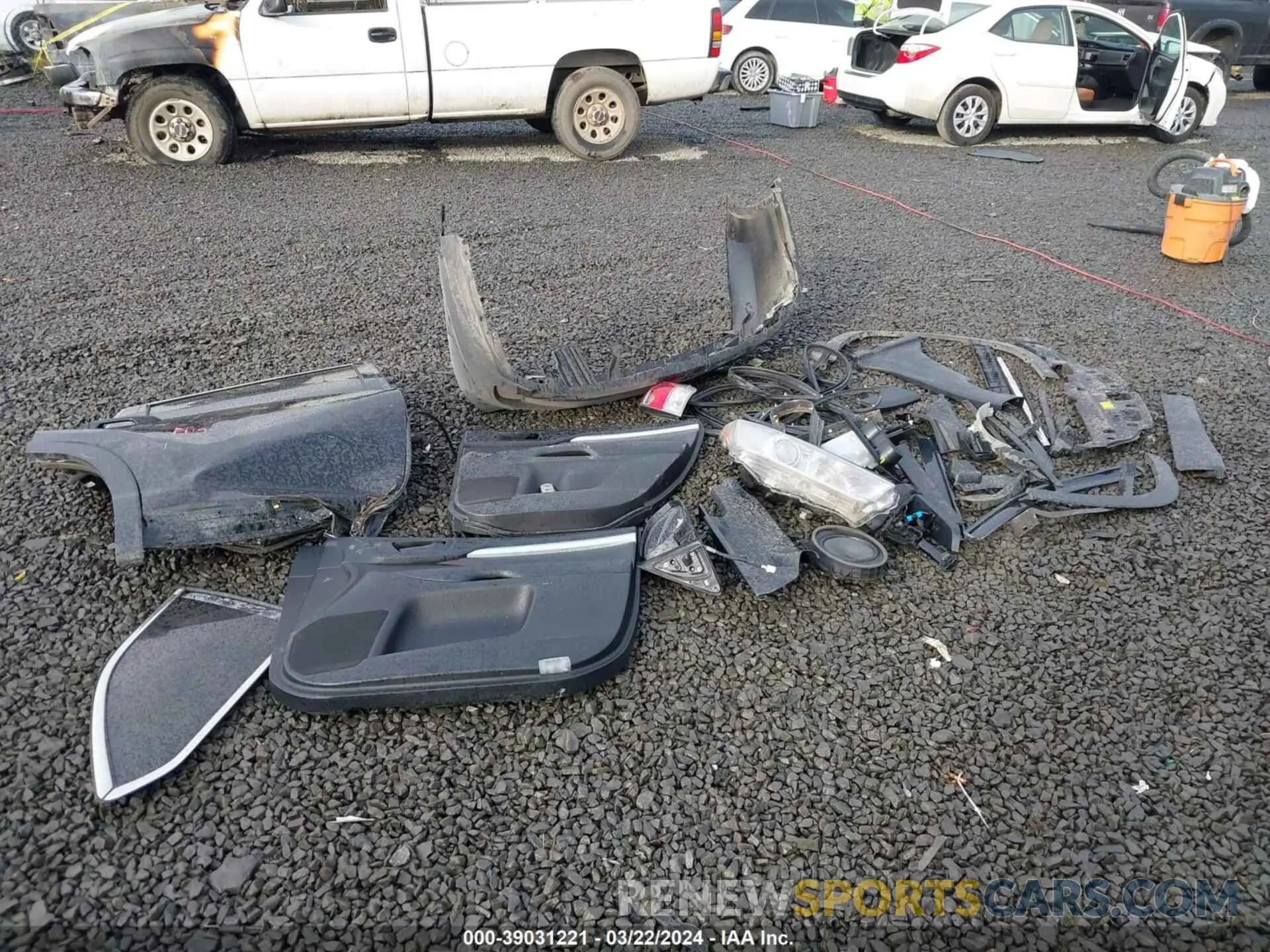 12 fotografías del automóvil dañado 5TDZZRFH4KS293755 TOYOTA HIGHLANDER 2019