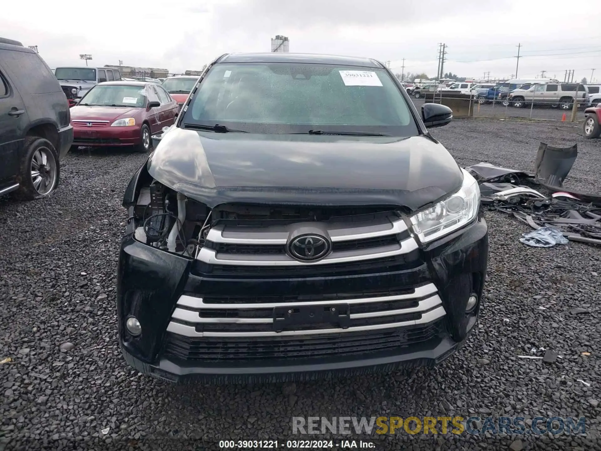 13 fotografías del automóvil dañado 5TDZZRFH4KS293755 TOYOTA HIGHLANDER 2019
