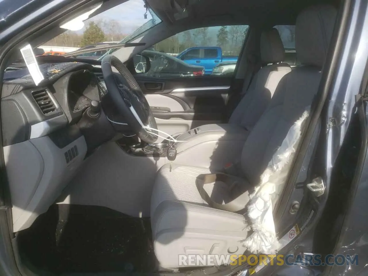 7 fotografías del automóvil dañado 5TDZZRFH4KS306536 TOYOTA HIGHLANDER 2019