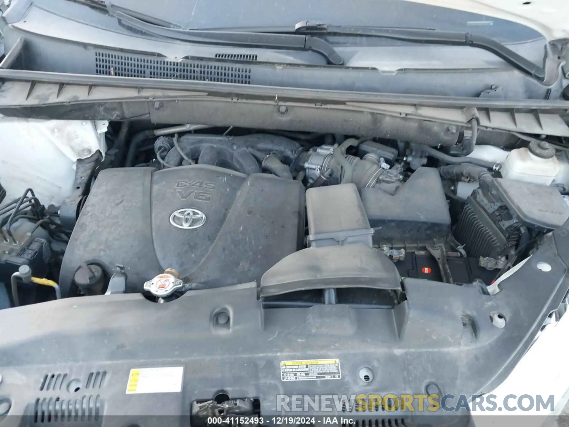 10 fotografías del automóvil dañado 5TDZZRFH4KS313051 TOYOTA HIGHLANDER 2019