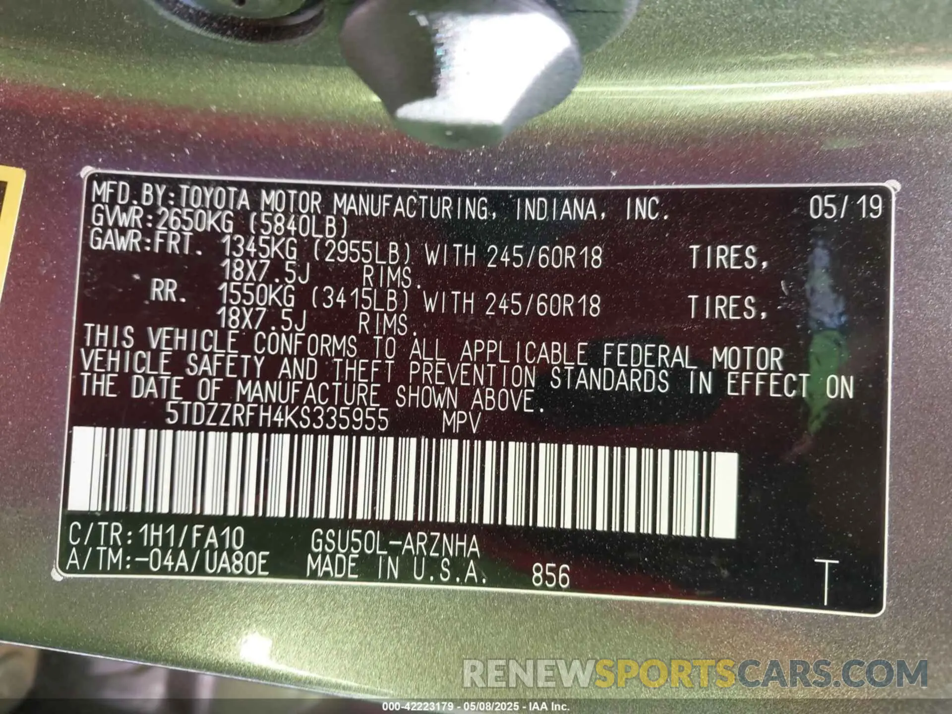 9 fotografías del automóvil dañado 5TDZZRFH4KS335955 TOYOTA HIGHLANDER 2019