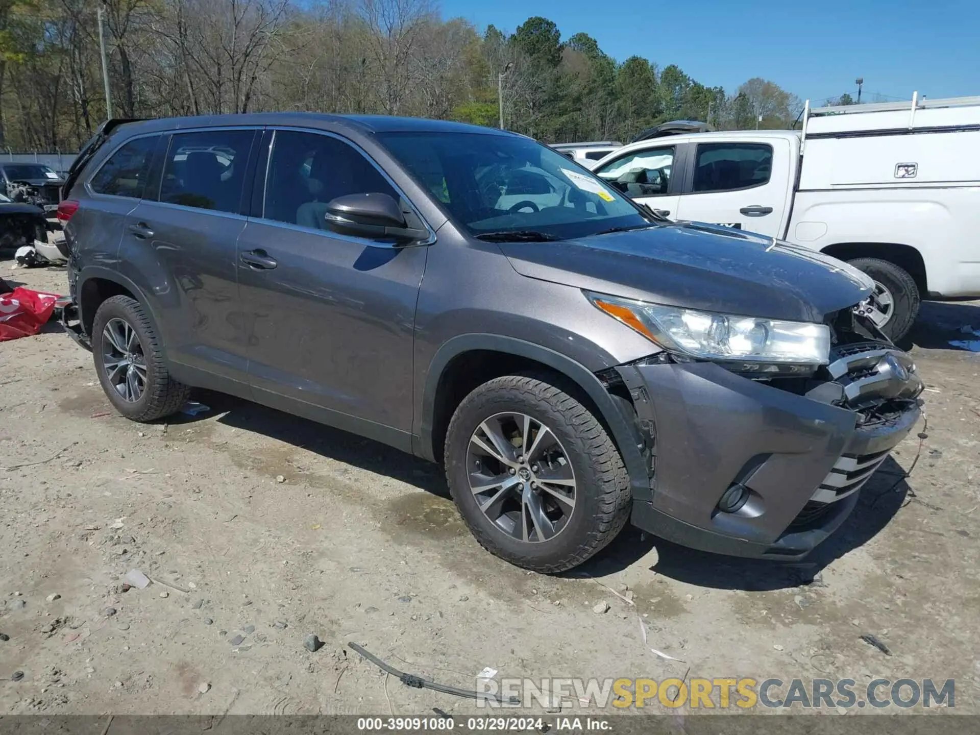 1 fotografías del automóvil dañado 5TDZZRFH4KS336359 TOYOTA HIGHLANDER 2019