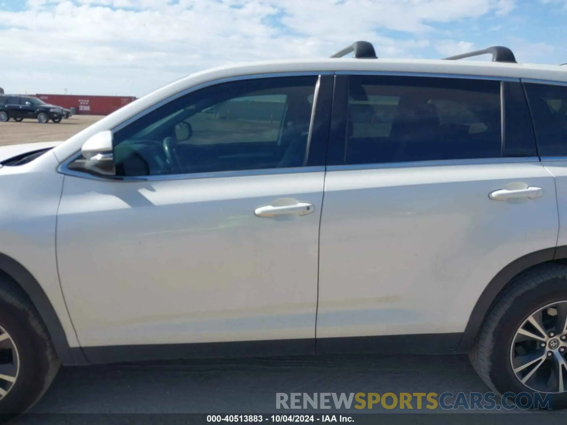 15 fotografías del automóvil dañado 5TDZZRFH5KS289553 TOYOTA HIGHLANDER 2019