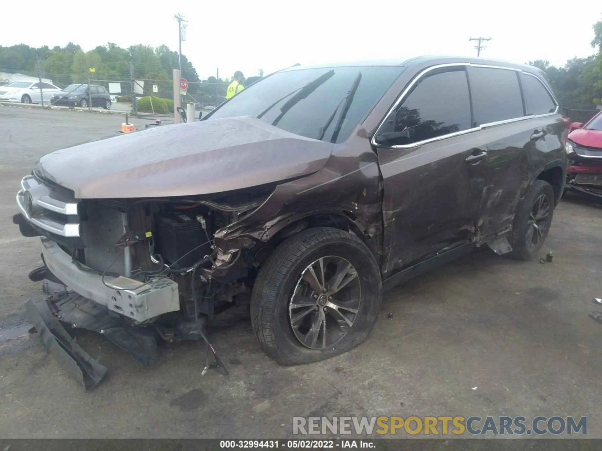2 fotografías del automóvil dañado 5TDZZRFH5KS308344 TOYOTA HIGHLANDER 2019