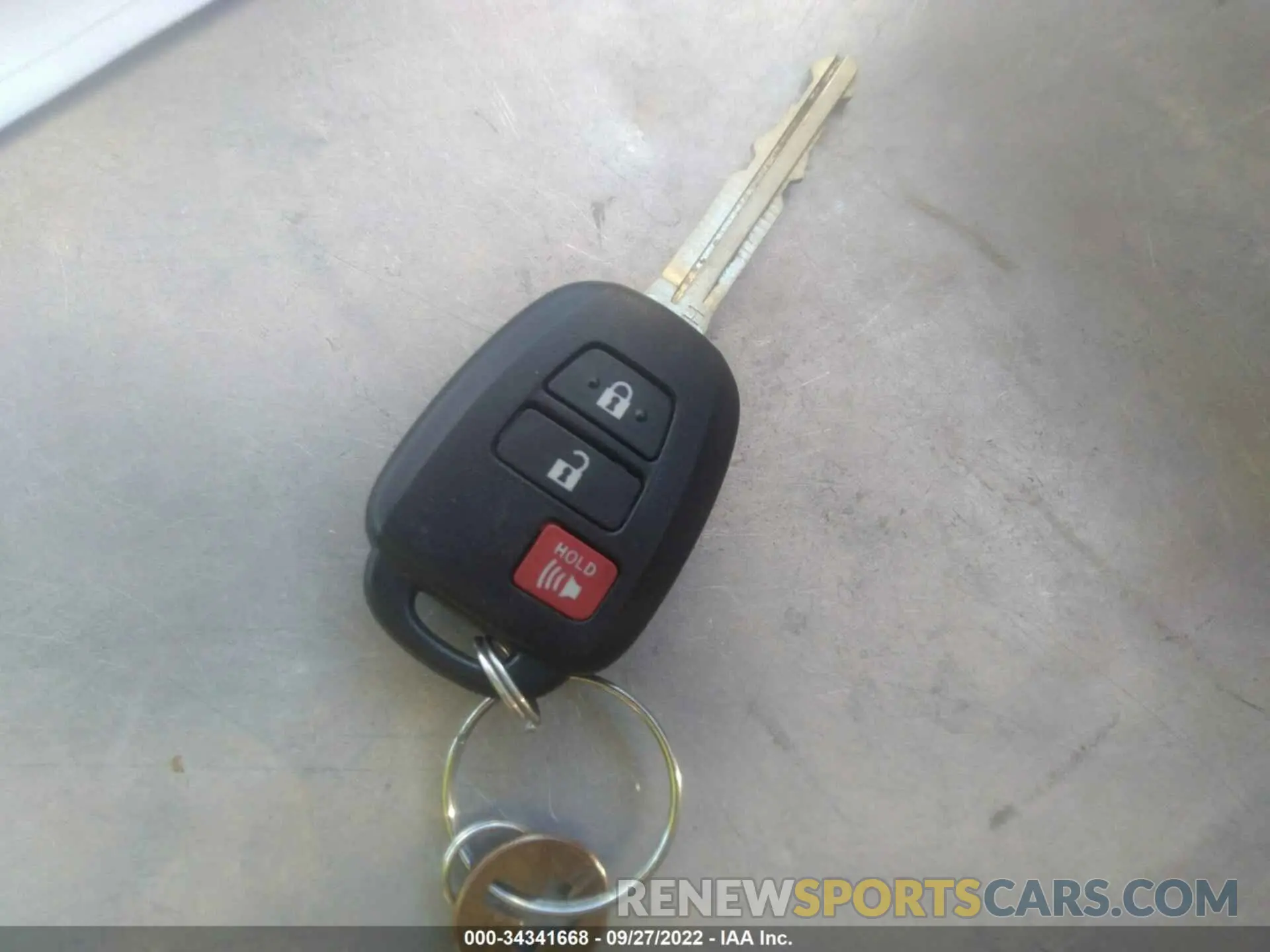 11 fotografías del automóvil dañado 5TDZZRFH5KS341750 TOYOTA HIGHLANDER 2019