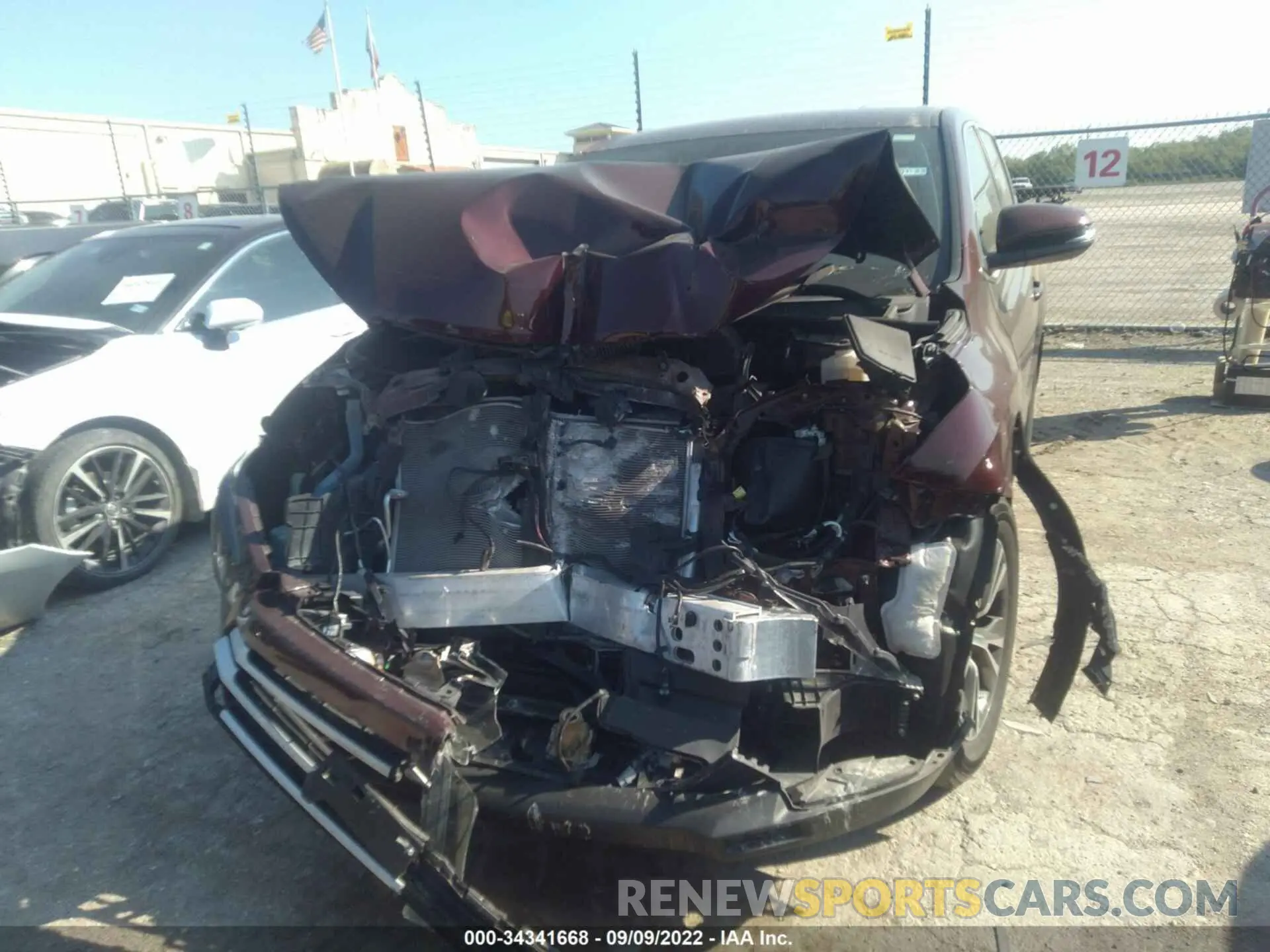 6 fotografías del automóvil dañado 5TDZZRFH5KS341750 TOYOTA HIGHLANDER 2019