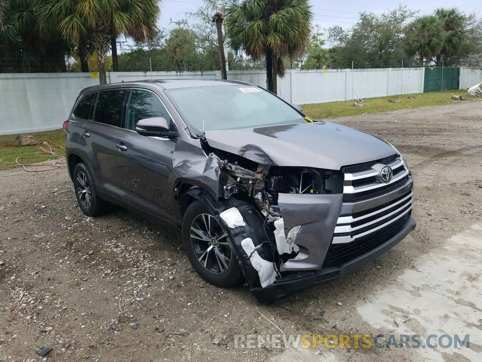 1 fotografías del automóvil dañado 5TDZZRFH5KS360802 TOYOTA HIGHLANDER 2019