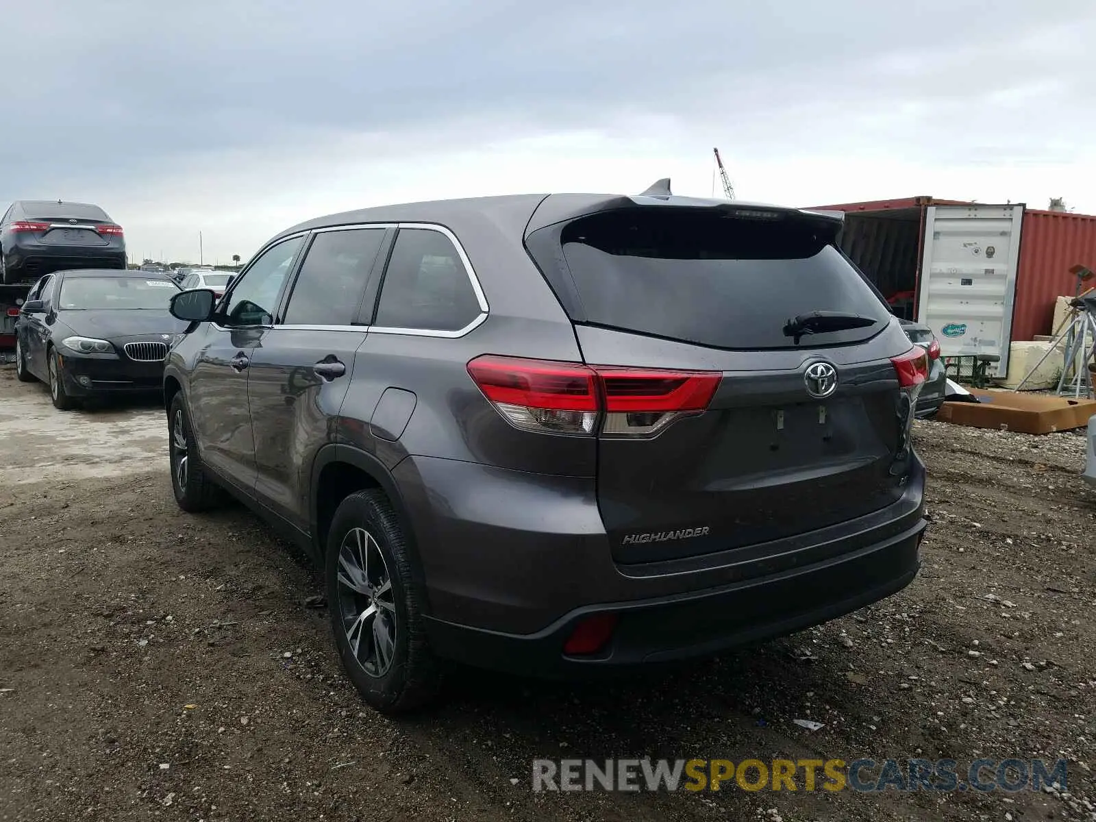 3 fotografías del automóvil dañado 5TDZZRFH5KS360802 TOYOTA HIGHLANDER 2019