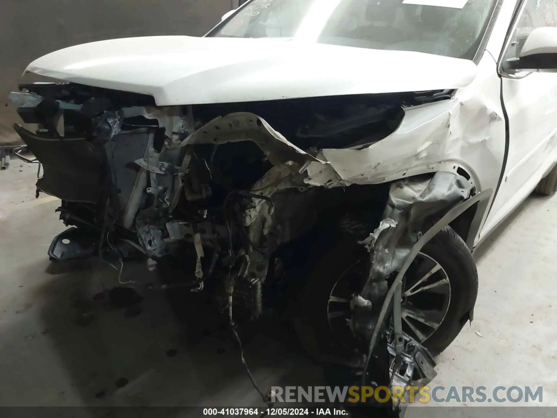 6 fotografías del automóvil dañado 5TDZZRFH5KS362629 TOYOTA HIGHLANDER 2019