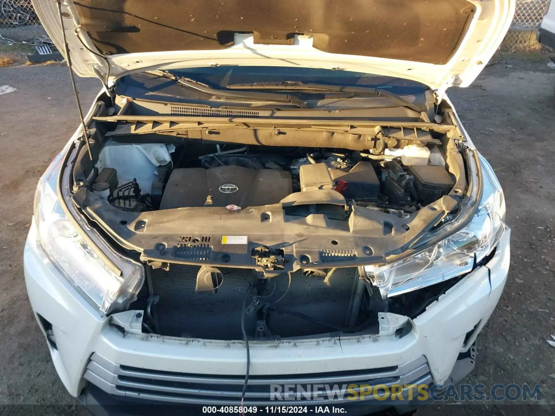 10 fotografías del automóvil dañado 5TDZZRFH5KS365353 TOYOTA HIGHLANDER 2019