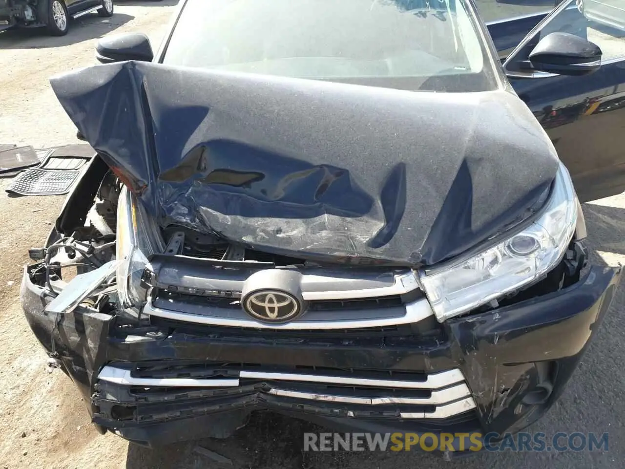 13 fotografías del automóvil dañado 5TDZZRFH7KS304263 TOYOTA HIGHLANDER 2019