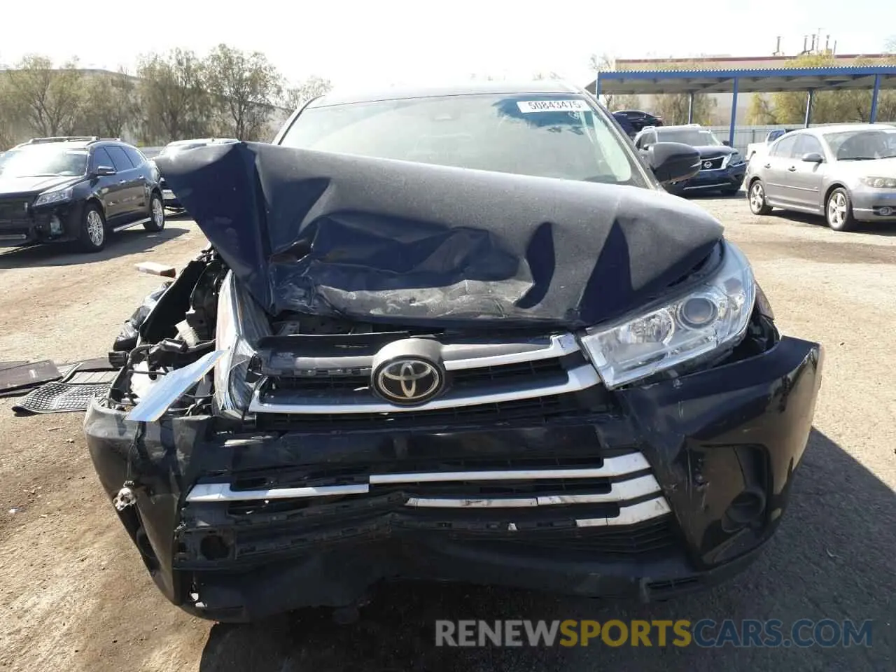 5 fotografías del automóvil dañado 5TDZZRFH7KS304263 TOYOTA HIGHLANDER 2019