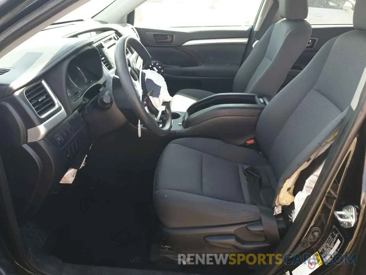 7 fotografías del automóvil dañado 5TDZZRFH7KS304263 TOYOTA HIGHLANDER 2019