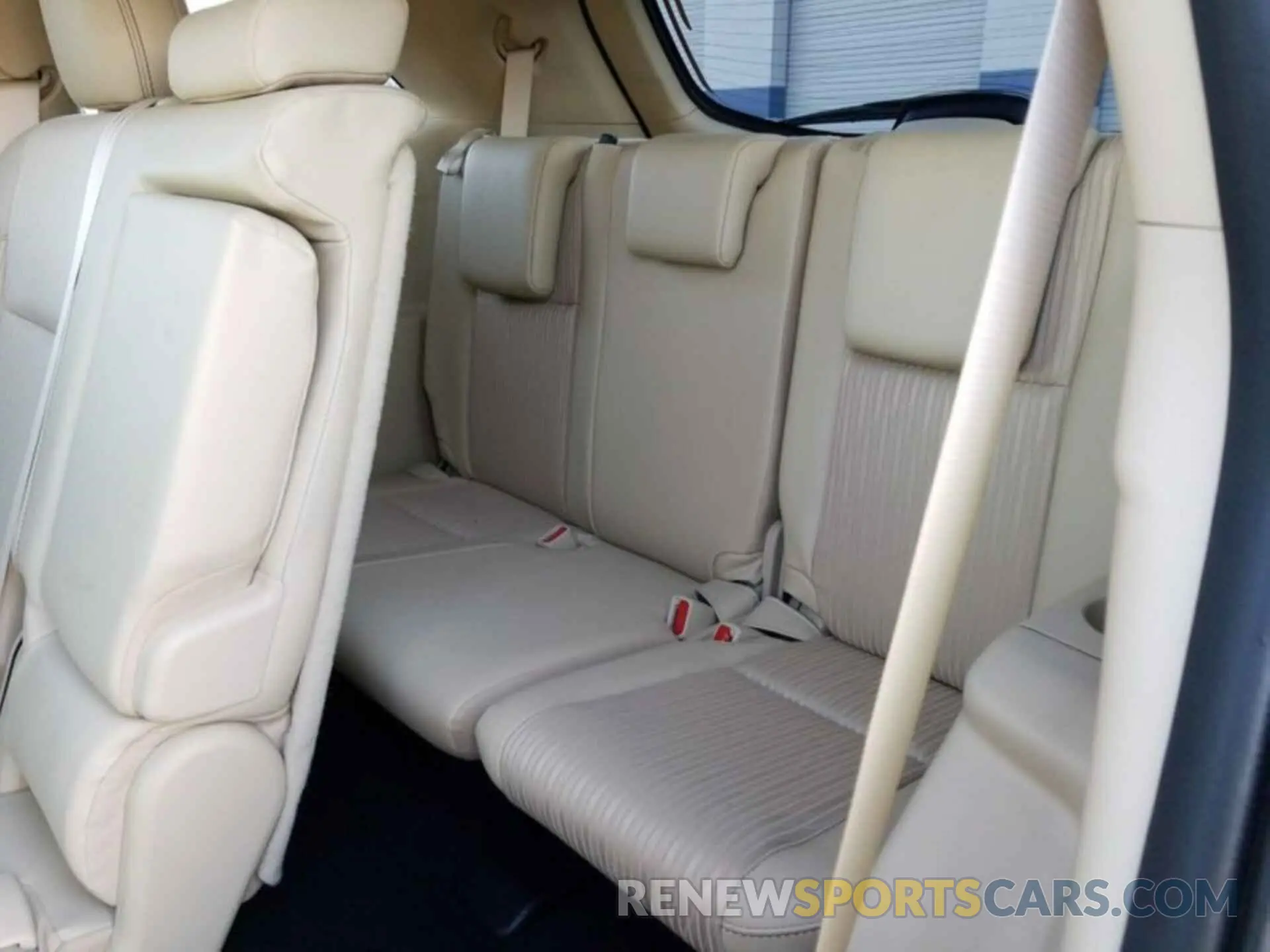 17 fotografías del automóvil dañado 5TDZZRFH8KS293838 TOYOTA HIGHLANDER 2019