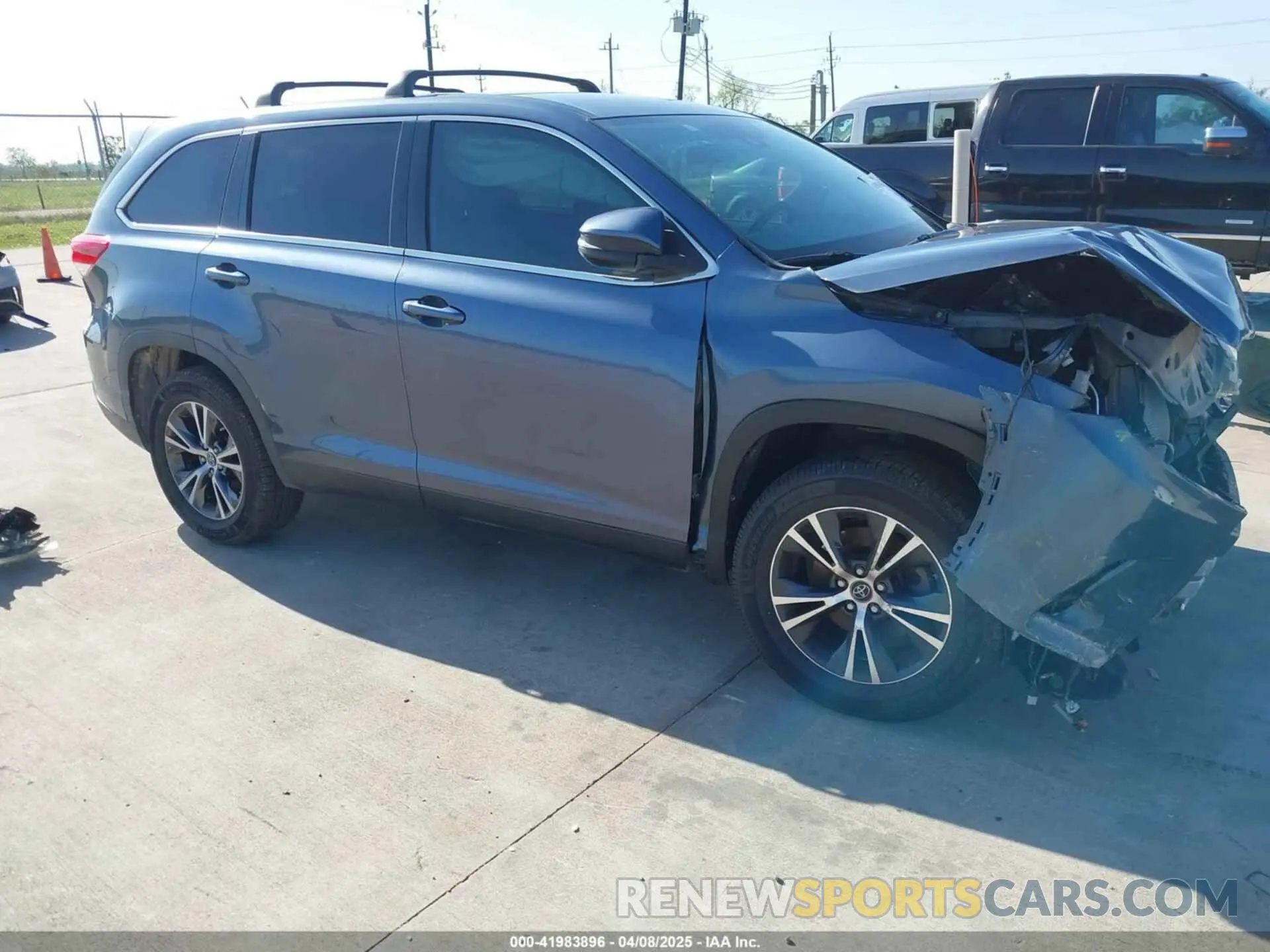 1 fotografías del automóvil dañado 5TDZZRFH8KS321265 TOYOTA HIGHLANDER 2019