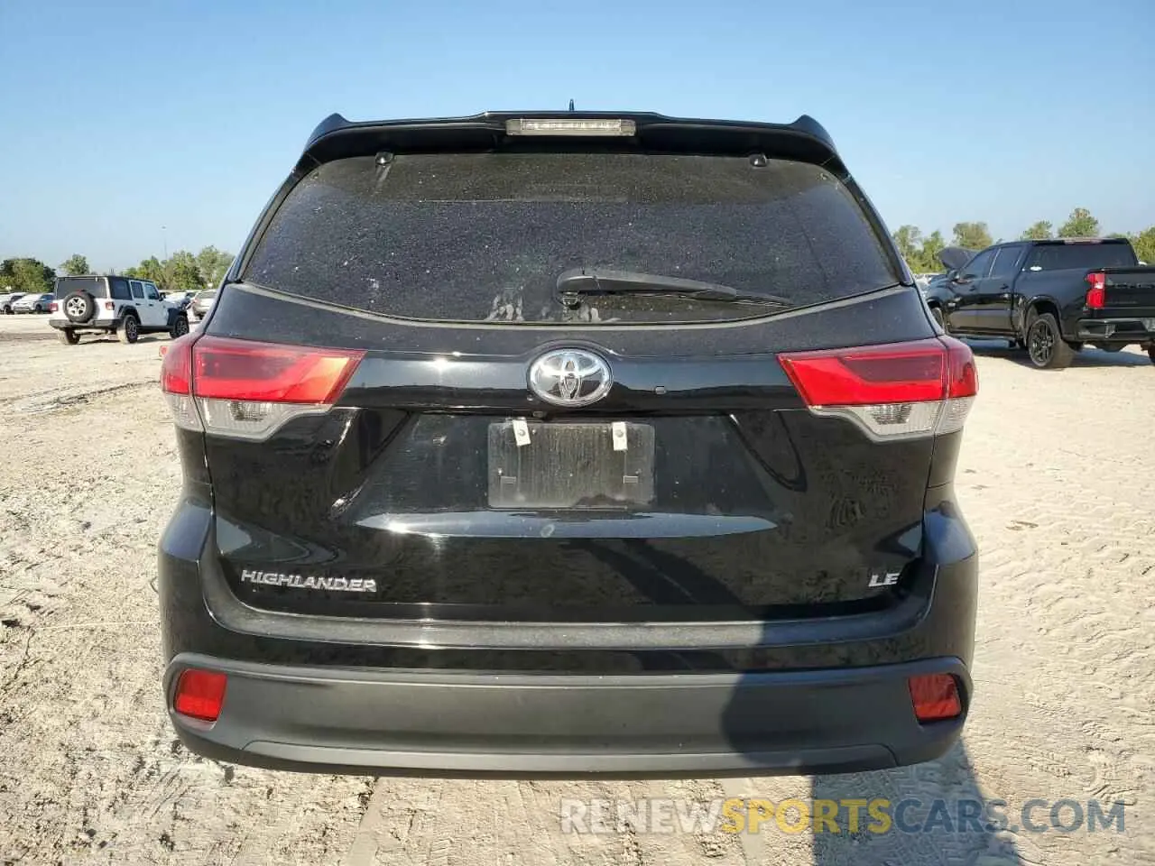6 fotografías del automóvil dañado 5TDZZRFH8KS361653 TOYOTA HIGHLANDER 2019