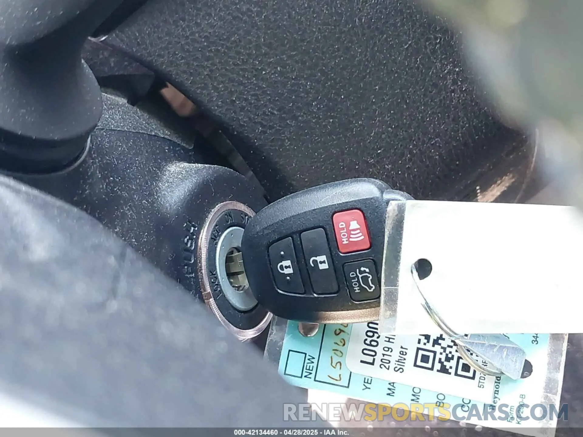 11 fotografías del automóvil dañado 5TDZZRFH8KS362902 TOYOTA HIGHLANDER 2019
