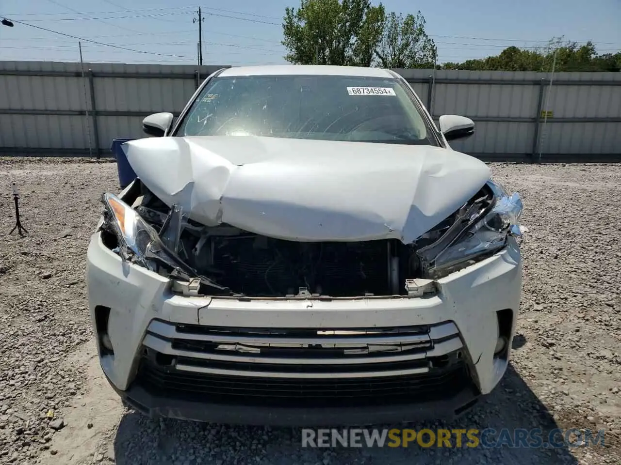 5 fotografías del automóvil dañado 5TDZZRFH9KS301705 TOYOTA HIGHLANDER 2019