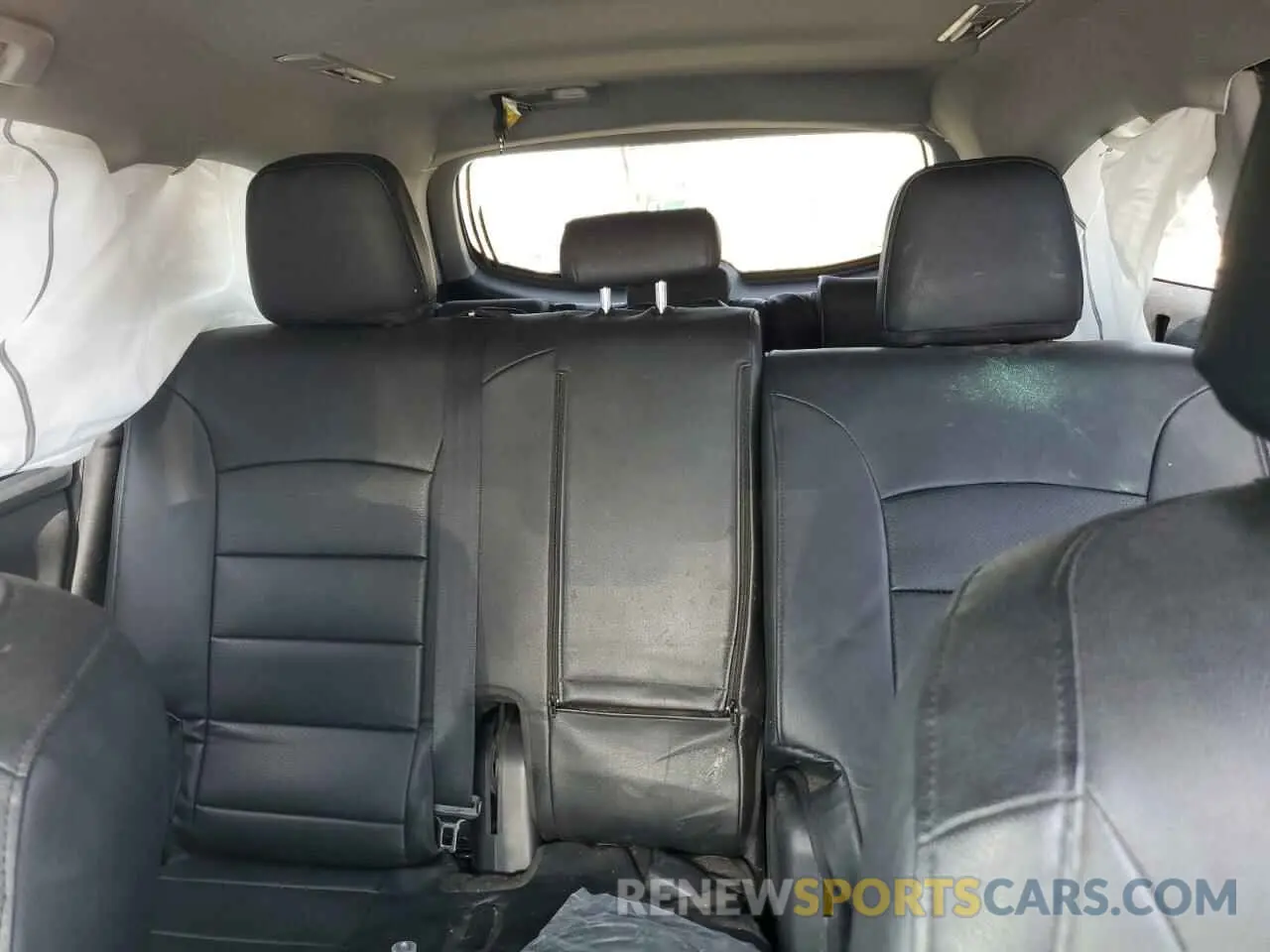 10 fotografías del automóvil dañado 5TDZZRFHXKS299737 TOYOTA HIGHLANDER 2019