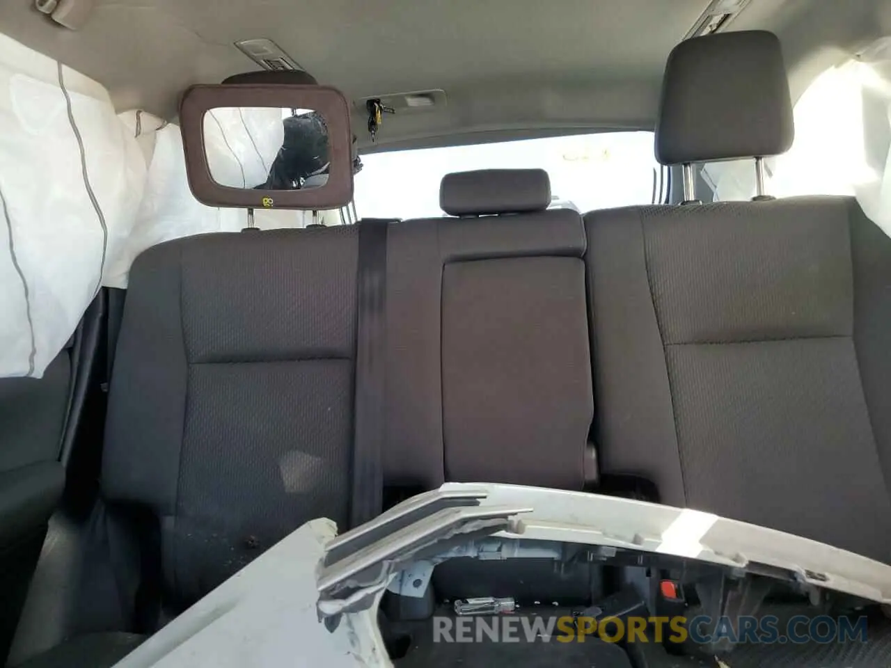 10 fotografías del automóvil dañado 5TDZZRFHXKS303690 TOYOTA HIGHLANDER 2019